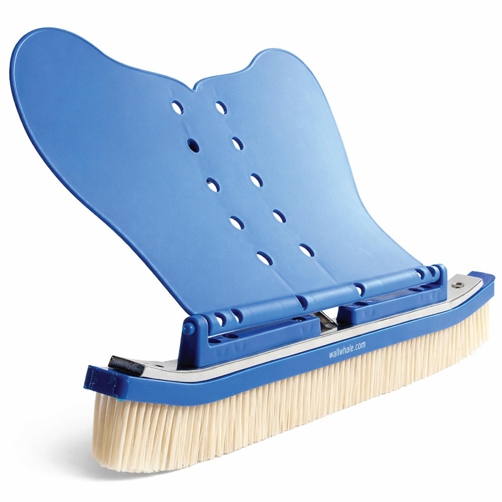 Wall Whale front view showing 18-inch head with strong cleaning benefit
