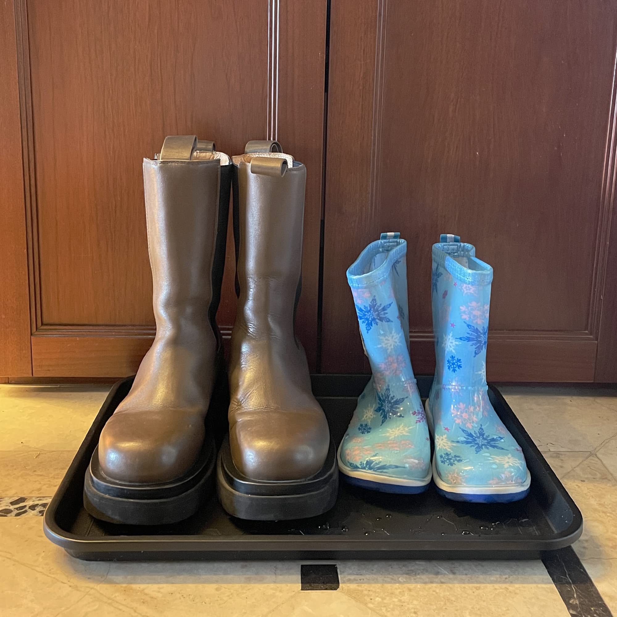 WATANIYA PET tray placed in a home's entryway organizing shoes
