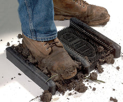 Wearwell Mud Chucker close-up of pliable rubber fingers removing grime