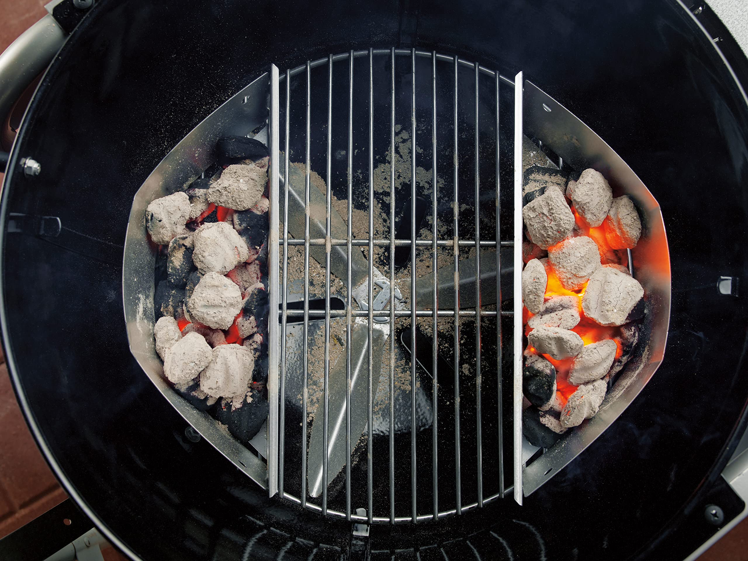 Weber Master-Touch One-Touch Cleaning System ash catcher removed for quick, simple cleanup