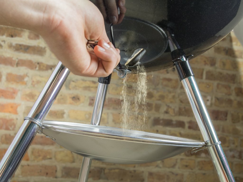 Weber cooking grate texture close-up emphasizing sturdy plated-steel surface