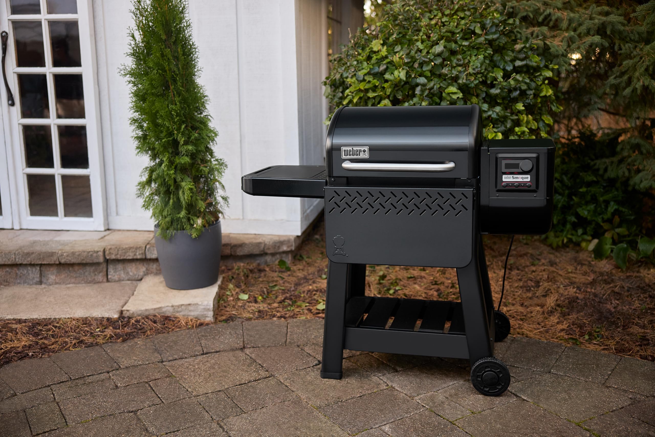 Weber Searwood table top close-up showing durable surface and easy cleaning benefit
