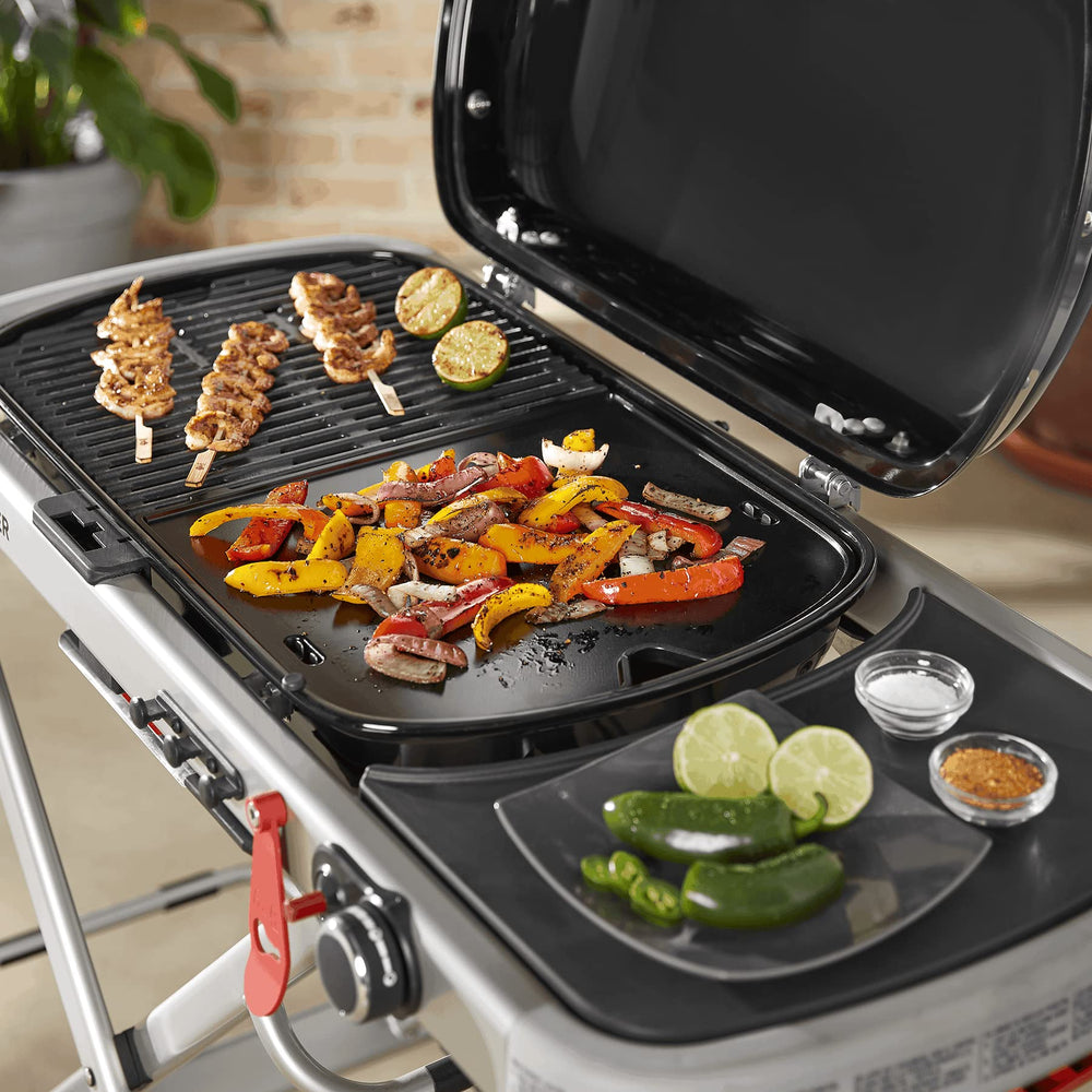 Weber Traveler close-up of porcelain-enameled surface for even heat