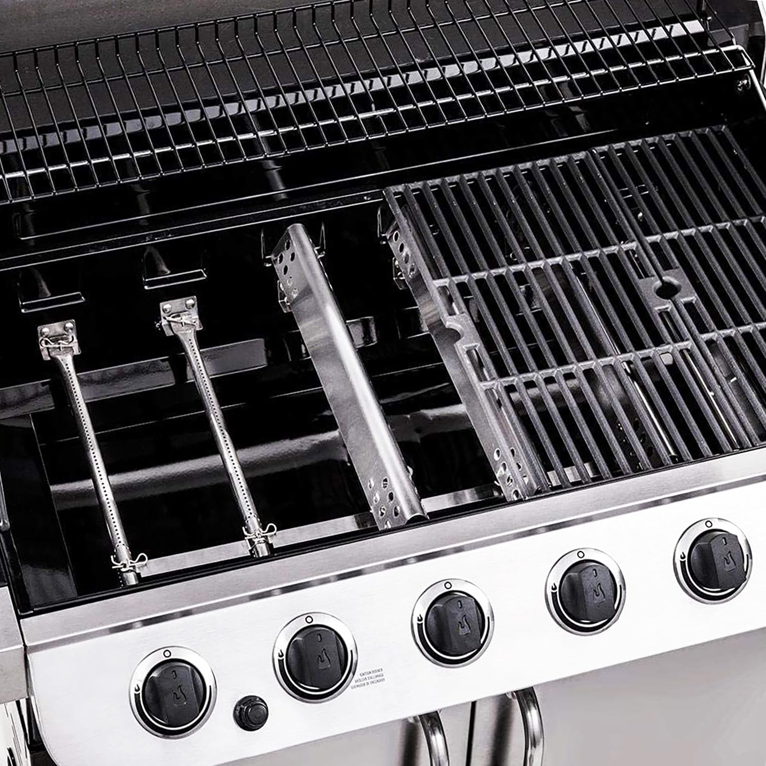 Welbocom lifestyle shot with grill cooking to show dependable grilling results
