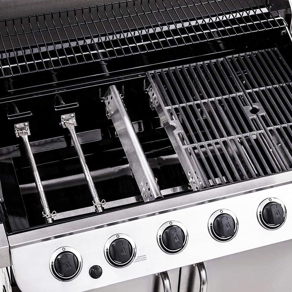Welbocom lifestyle shot with grill cooking to show dependable grilling results
