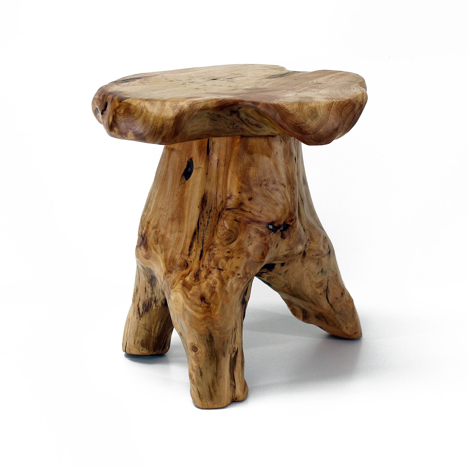 WELLAND cedar stump stool front view showing rustic charm and sturdy surface