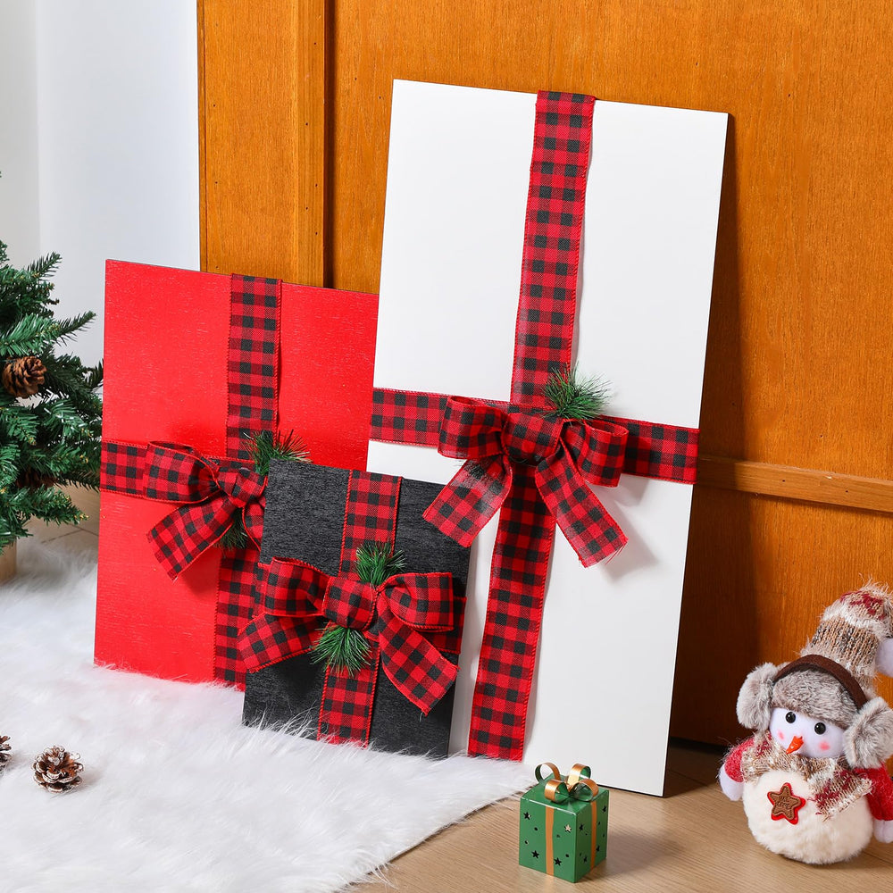 Weysat porch display with wreath showing easy seasonal styling