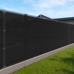 Windscreen4less front view of black privacy screen showing full fence coverage benefit