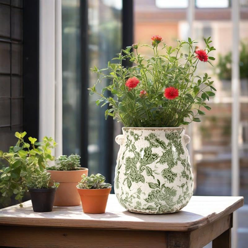WK WENKRYGDN planter beside ruler demonstrating compact yet roomy dimensions