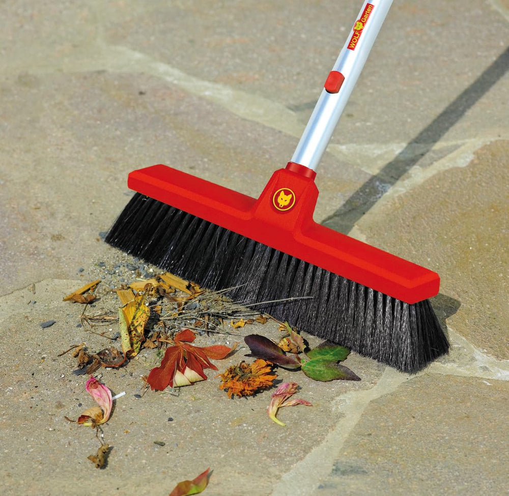 WOLF-Garten aluminum finish texture highlighting corrosion-resistant surface