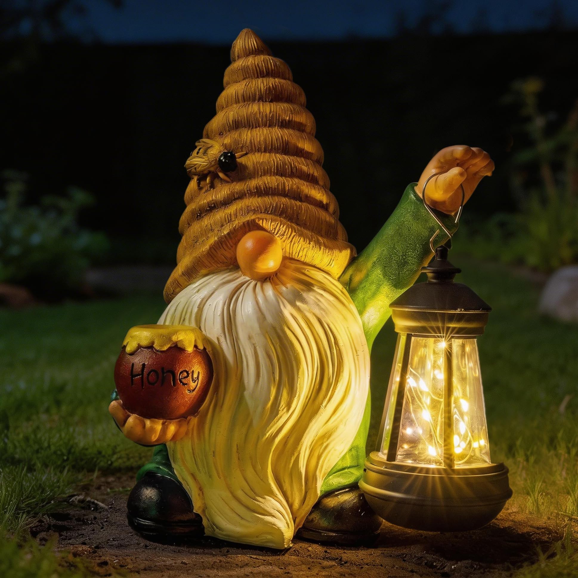 WONDHOME bee gnome front view showing cheerful design and durable resin finish