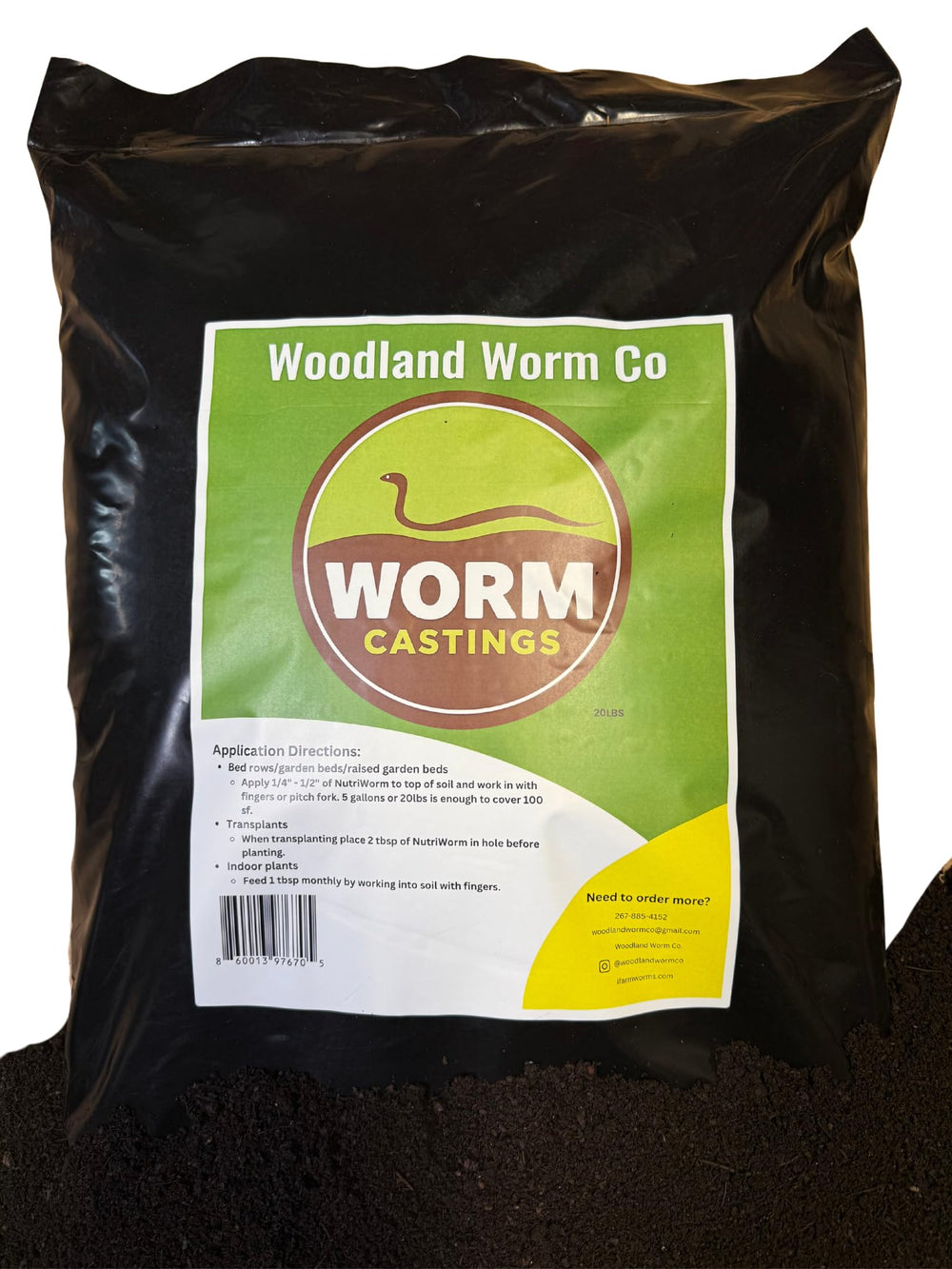 Woodland Worm Co label close-up highlighting all-natural, odor-free fertilizer benefits