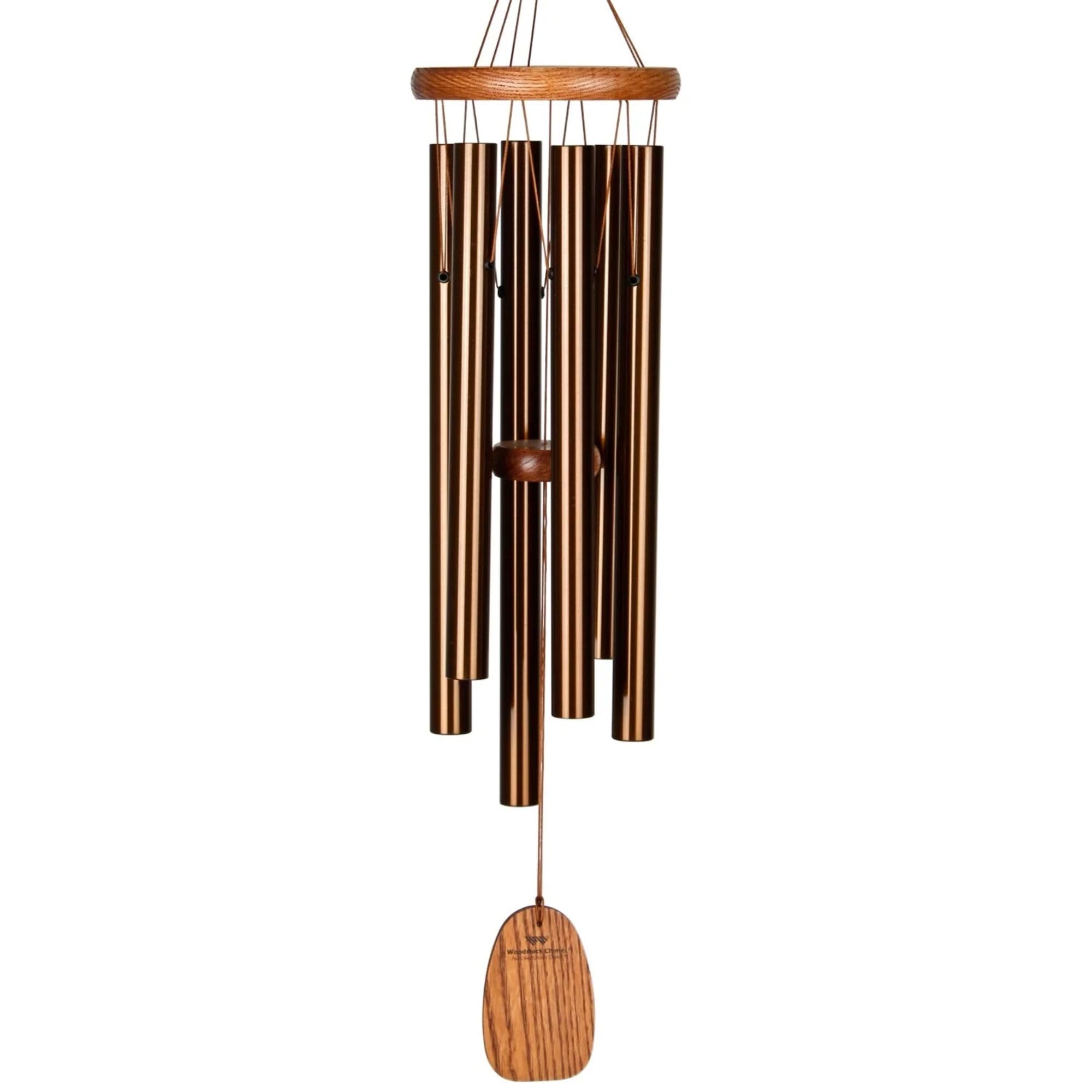 Woodstock Chimes vista frontal mostrando tubos bronce y diseño elegante para sonido claro