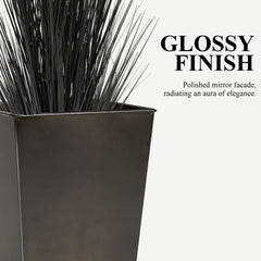 Worth glaze close-up highlights smooth finish for easy cleaning and shine