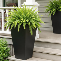 Worth Garden close-up of tapered profile highlighting sleek minimalist design