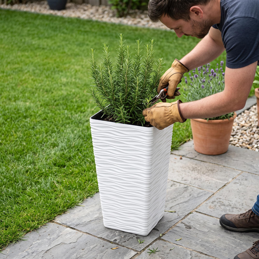 Worth planter drainage hole detail with removable plug for flexible watering