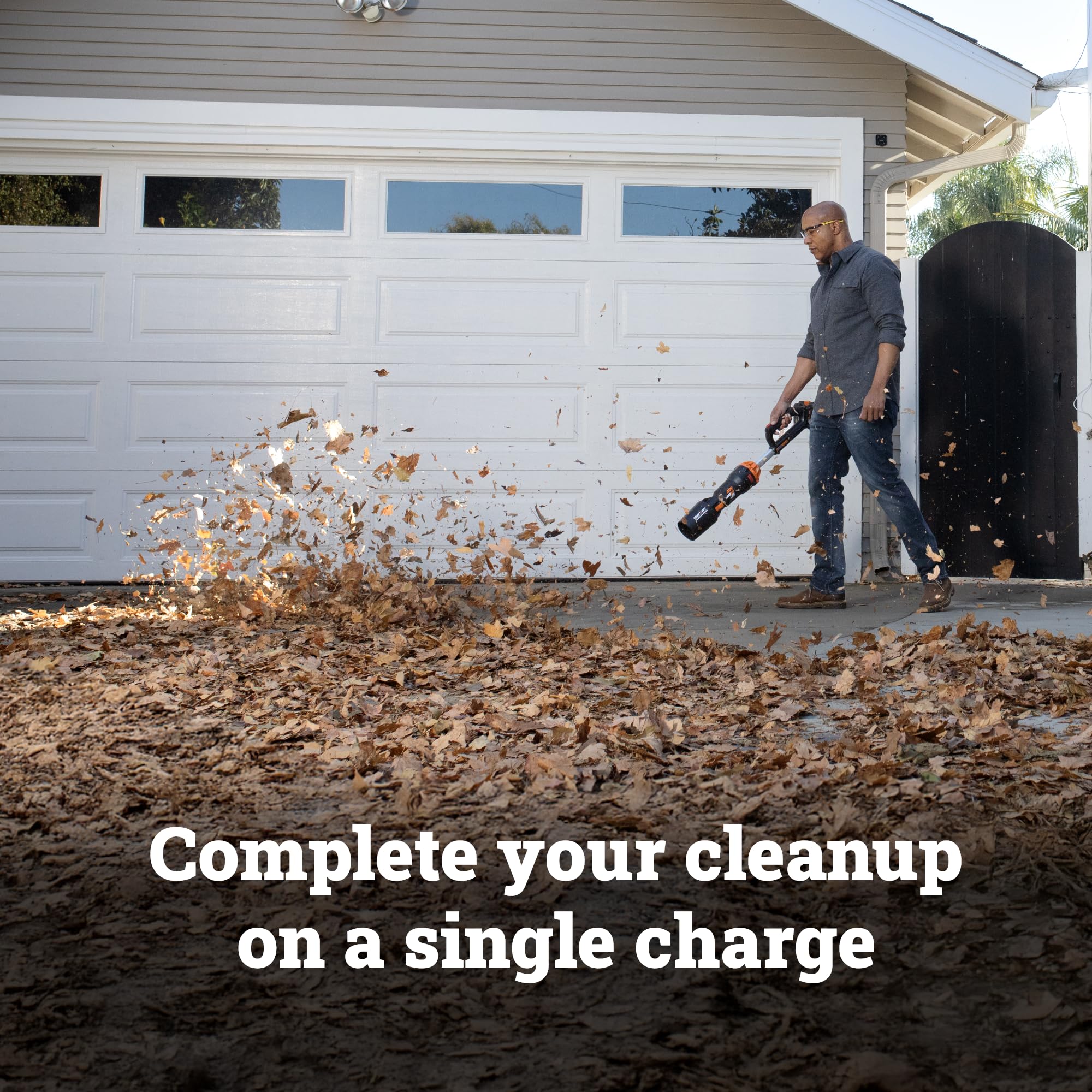 WORX WG543 in speed mode clearing wet leaves with focused force for stubborn debris