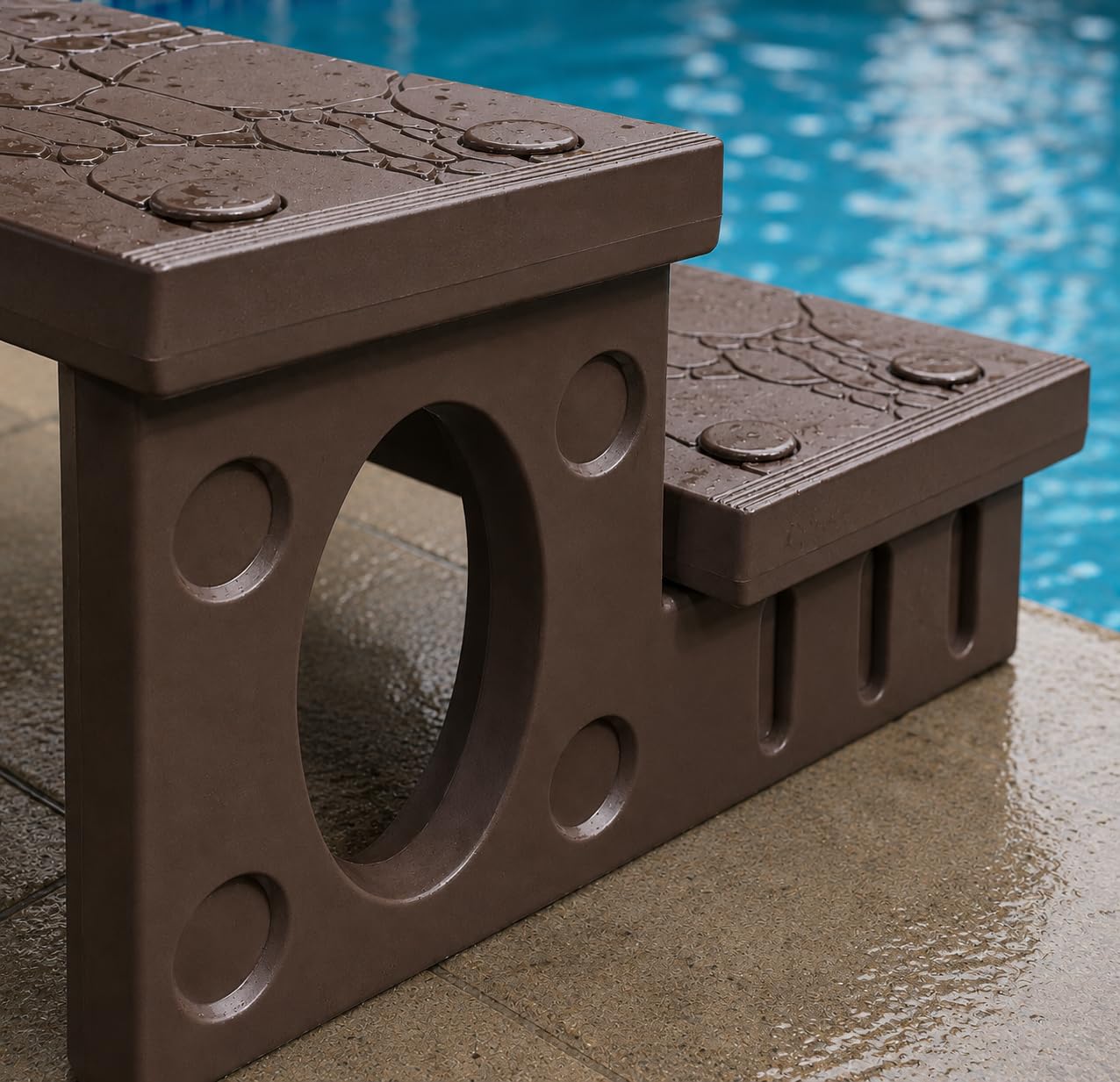 XtremepowerUS poolside steps offering slip-resistant entry to water