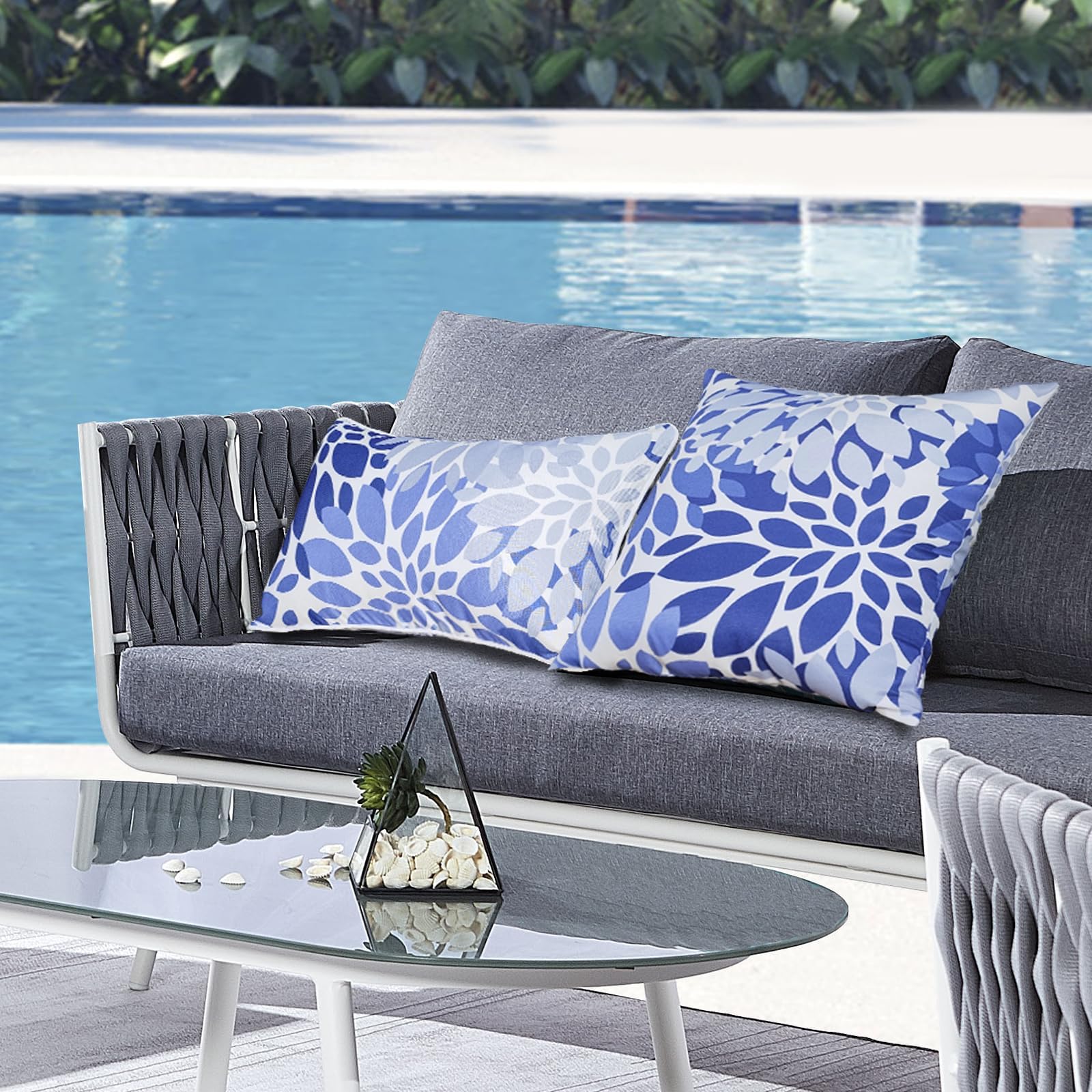 XXPILOS close-up of polyester fabric texture highlighting water resistance benefit