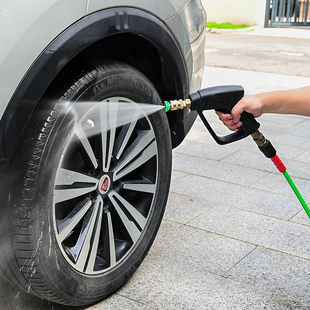 YAMATIC hose bending to small radius to show kink resistance