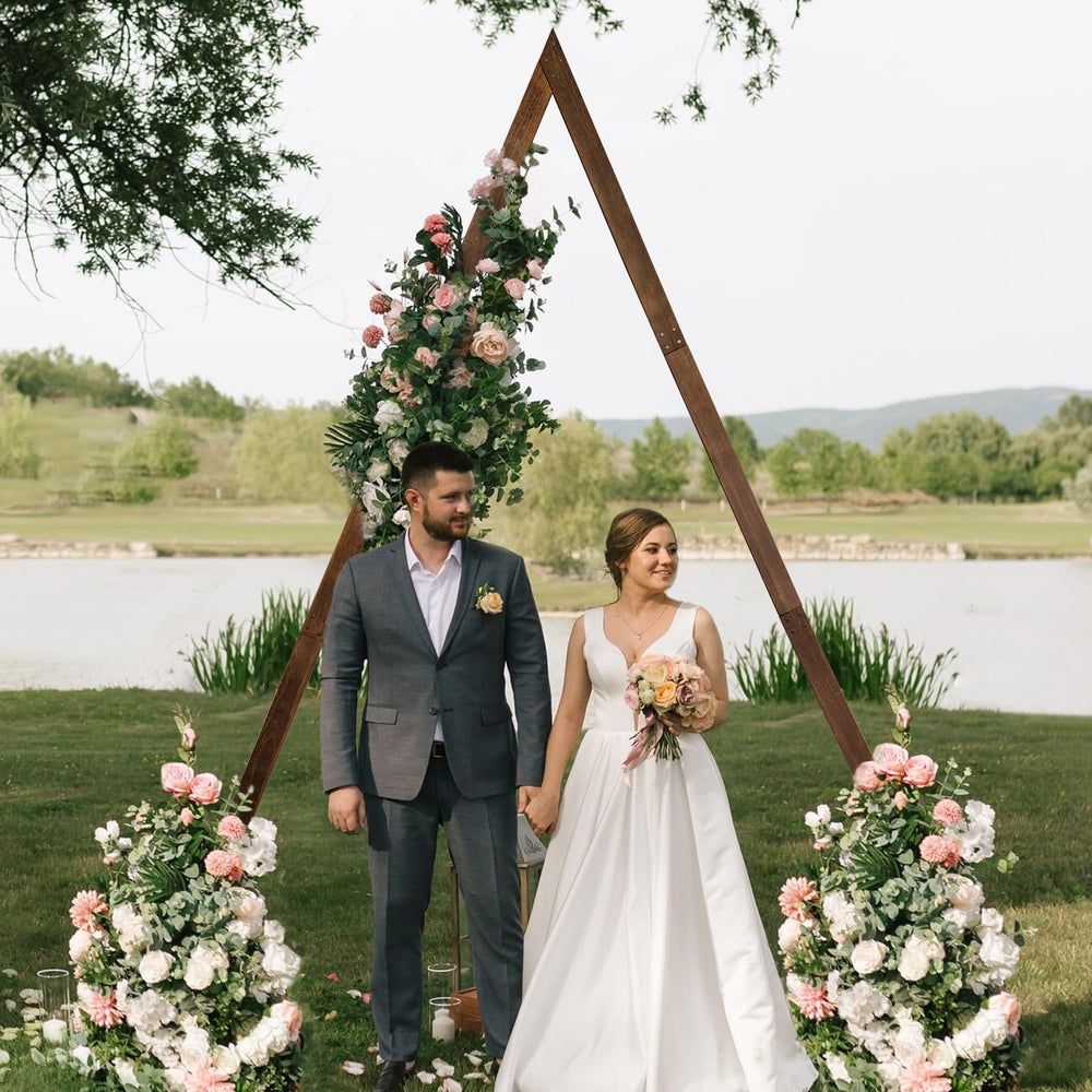 Yaseingoo triangle arch front view showcasing clean geometric backdrop and visual impact