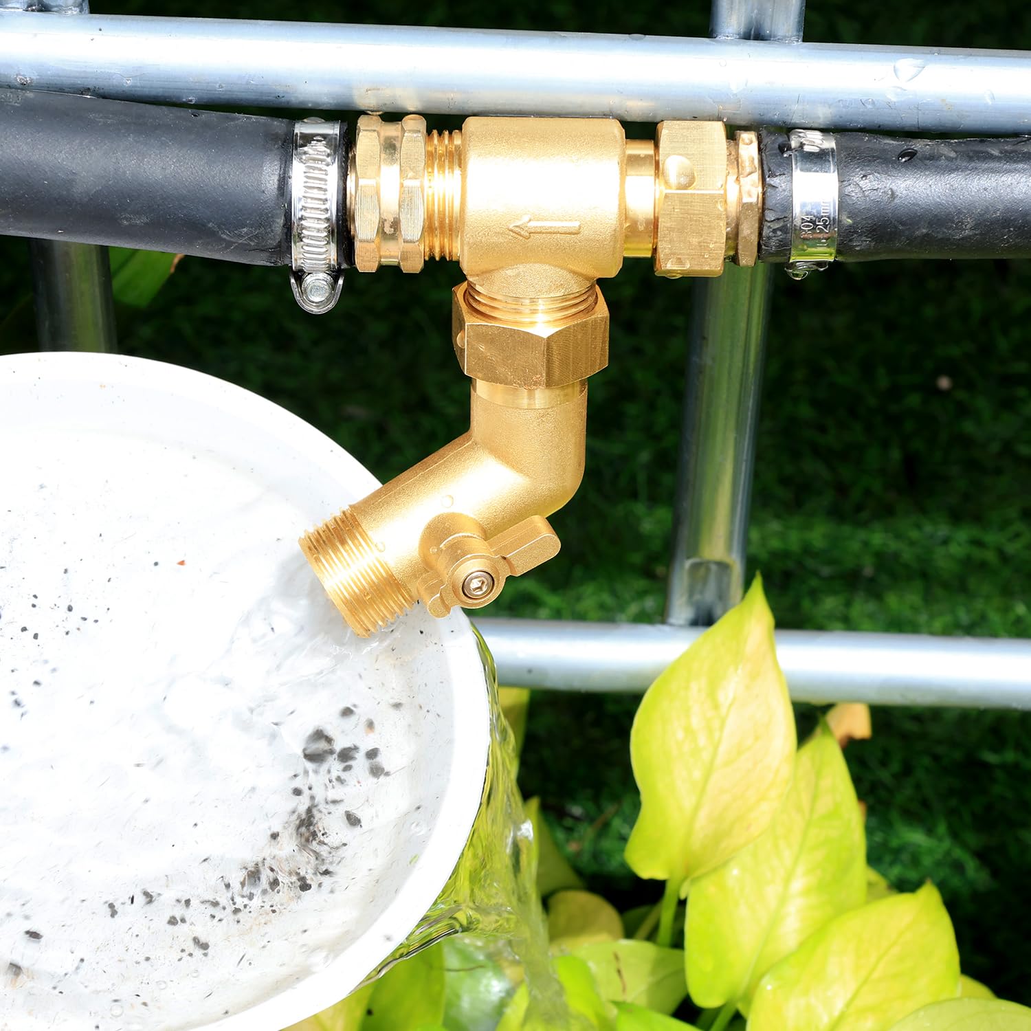 YELUN valve detail with extra gasket emphasizing leak-resistant connection reliability