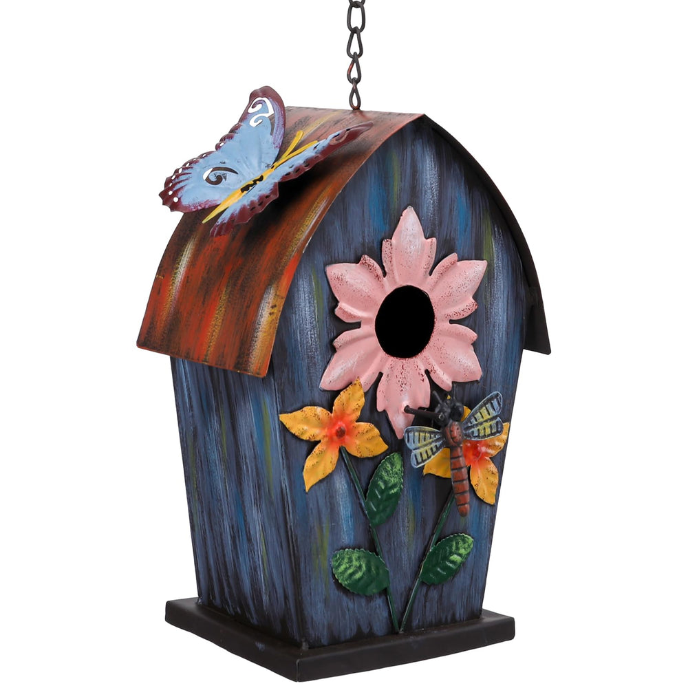 Yinns front view metal birdhouse showing decorative, weatherproof shelter