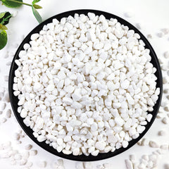YISZM white pebbles front-of-bag showing weight and clean design benefits