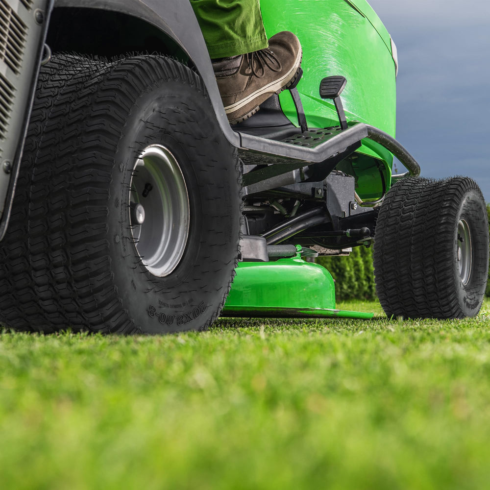YITAMOTOR tire on grass in use showing gentle footprint and lawn-friendly benefit