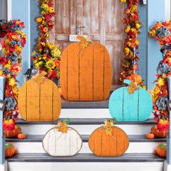 Yuntau front view of five-piece pumpkin signs showing warm welcome