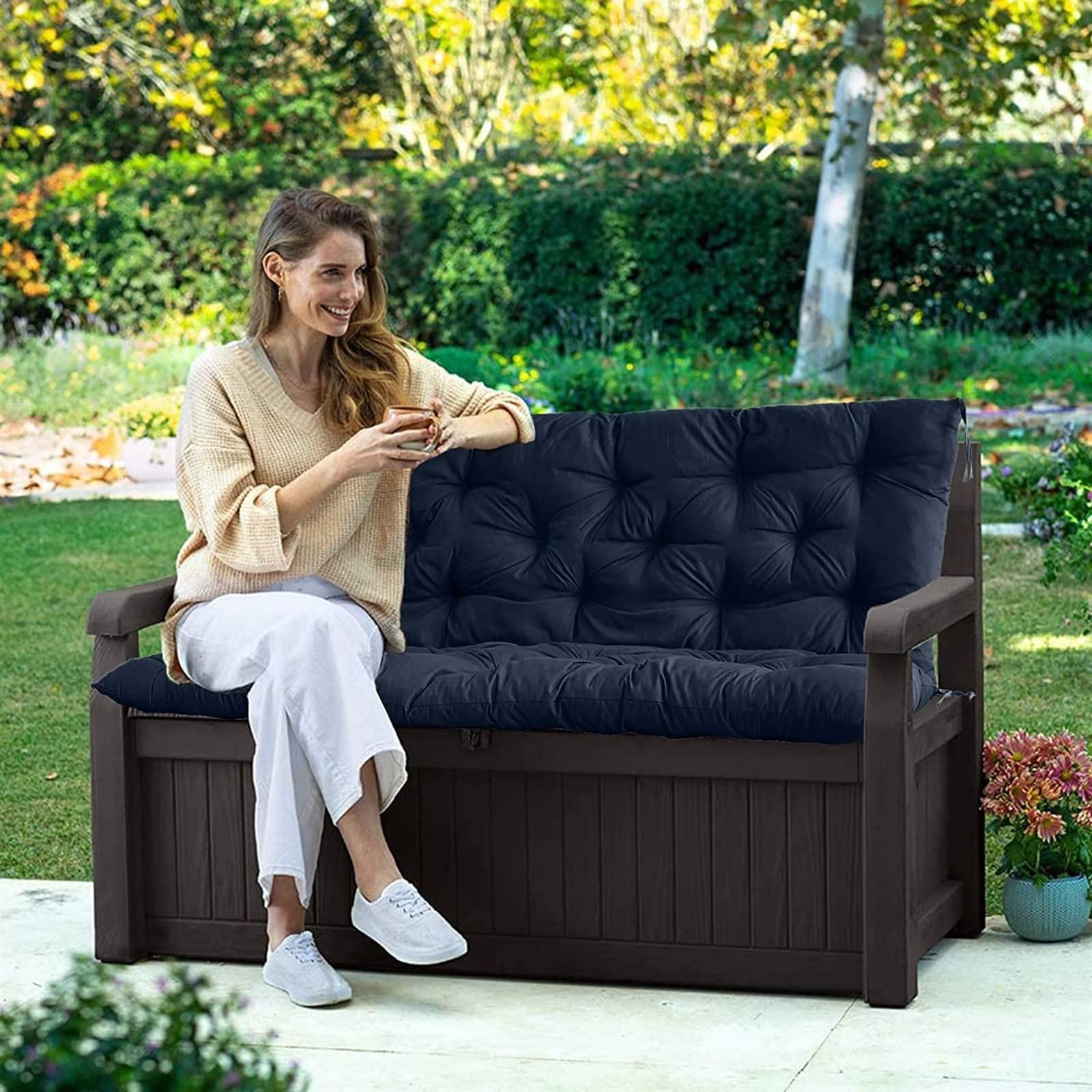 YXMKJOS size comparison on bench illustrating proper fit options