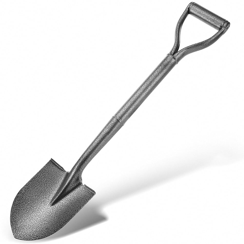 Z & G front view of 30-inch D-handle shovel showing compact design and strength