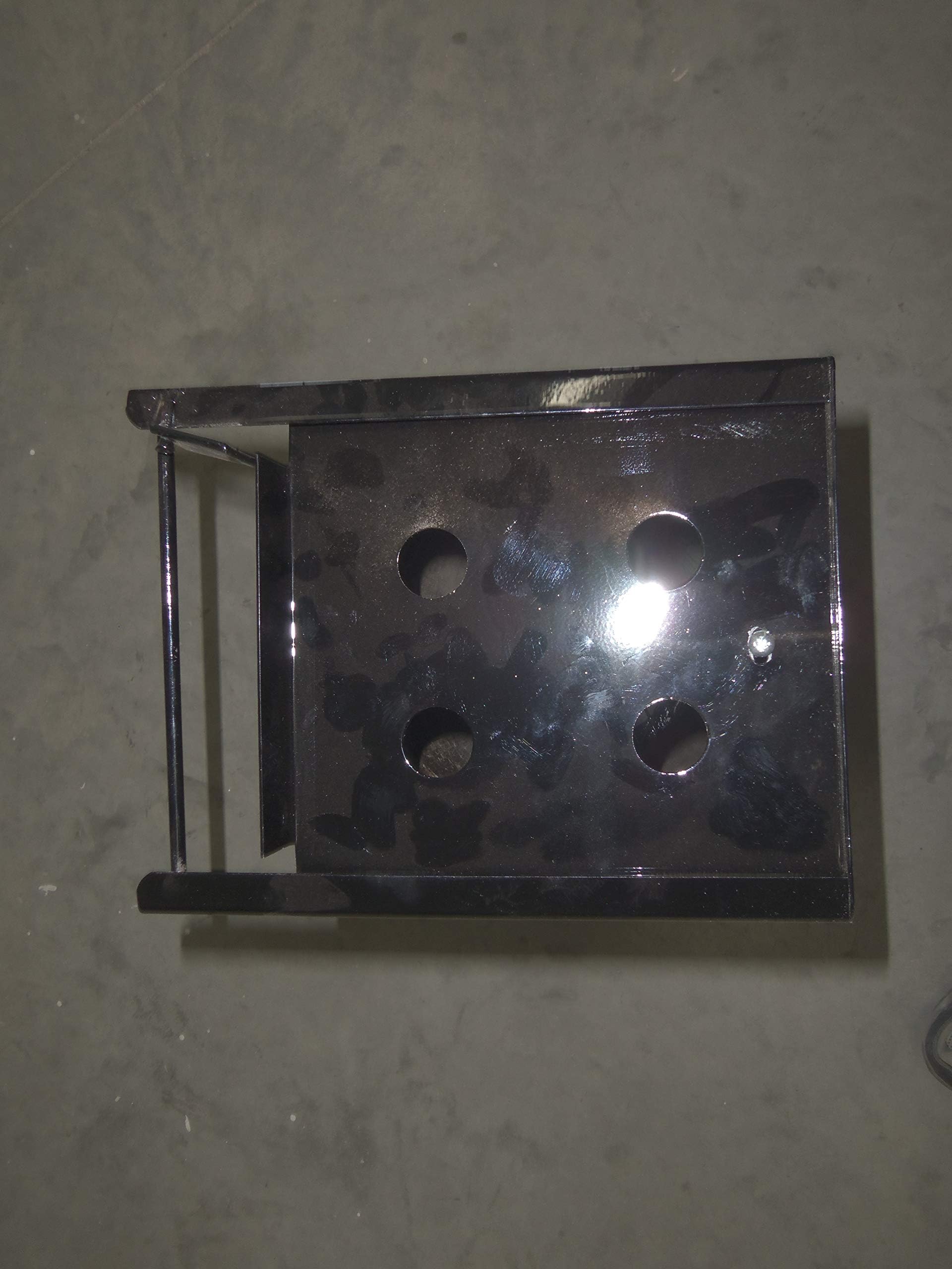 Z TRAP door mechanism close-up showing guillotine action for reliable operation benefit