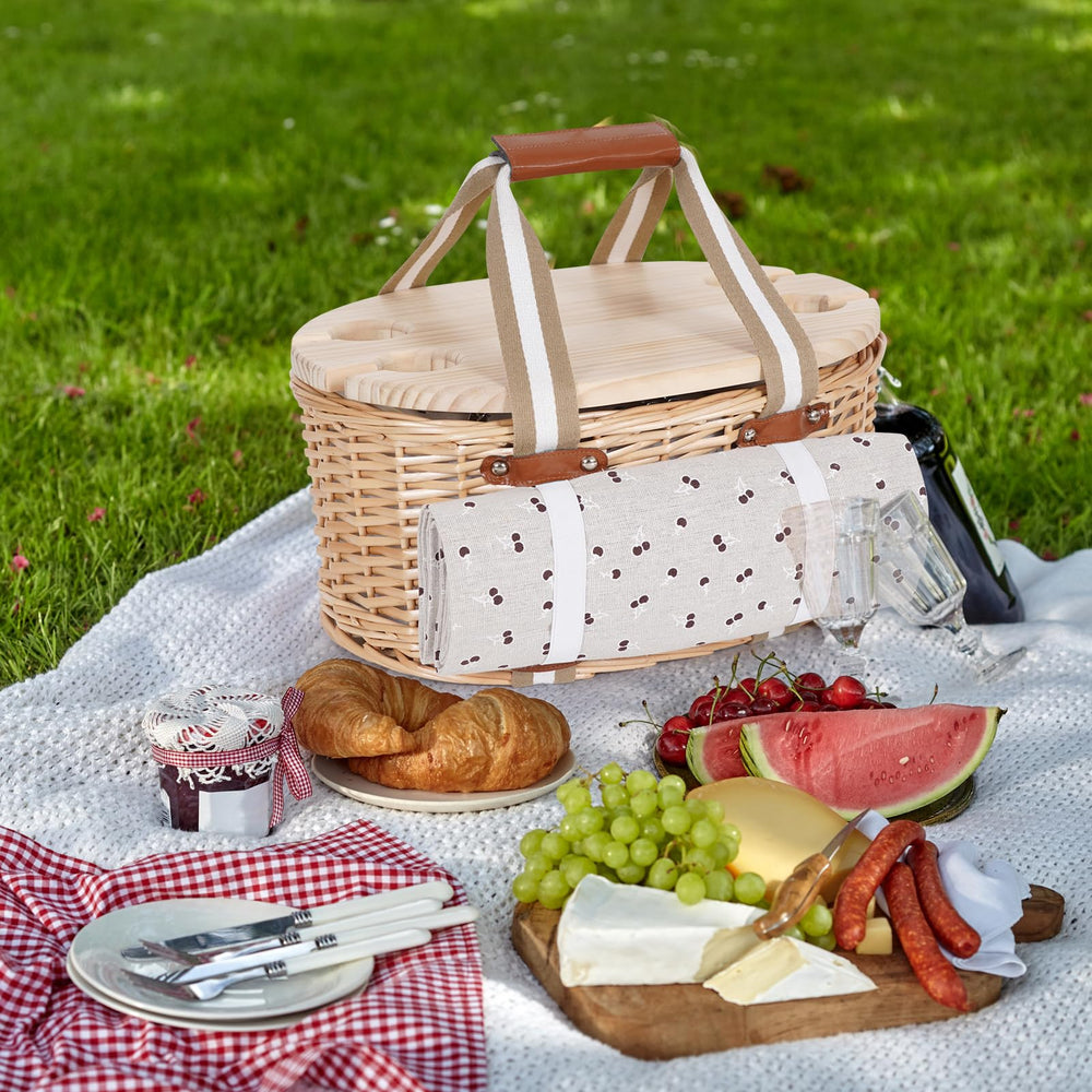 Zettfuly basket next to water bottle showing approximate size and scale