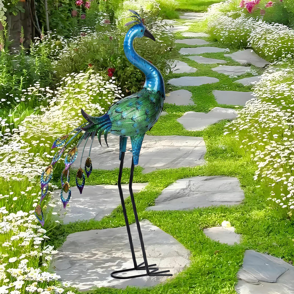 ZioWio peacock side profile highlighting elegant posture and texture