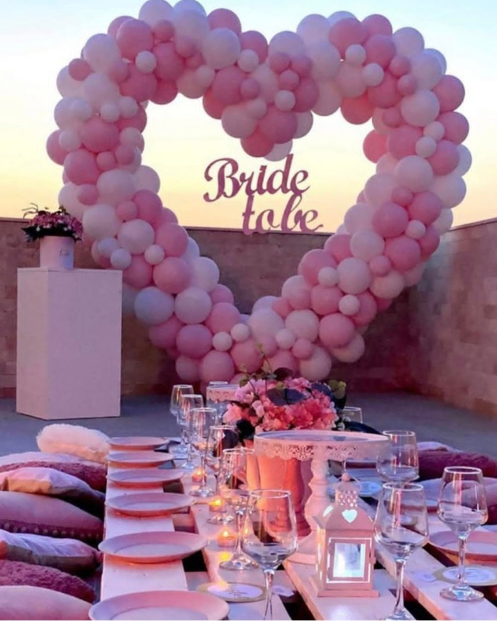 ZOMPAKER decorated arch in wedding setting illustrating romantic photo-ready styling